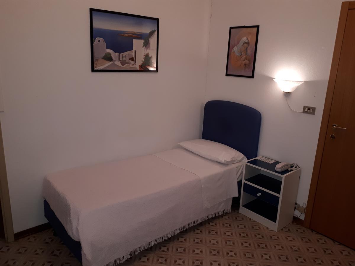 Hotel Ciclamino Риоло Терме Екстериор снимка