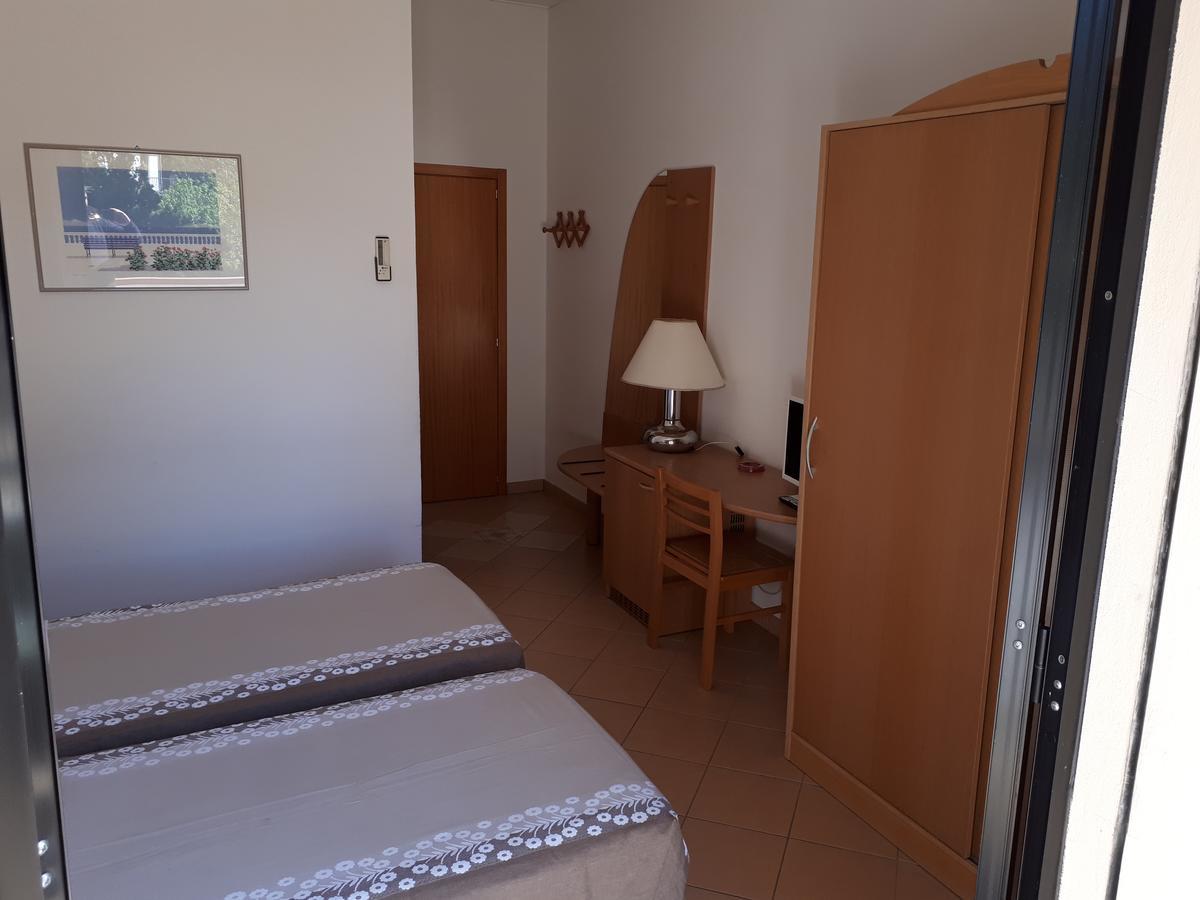 Hotel Ciclamino Риоло Терме Екстериор снимка