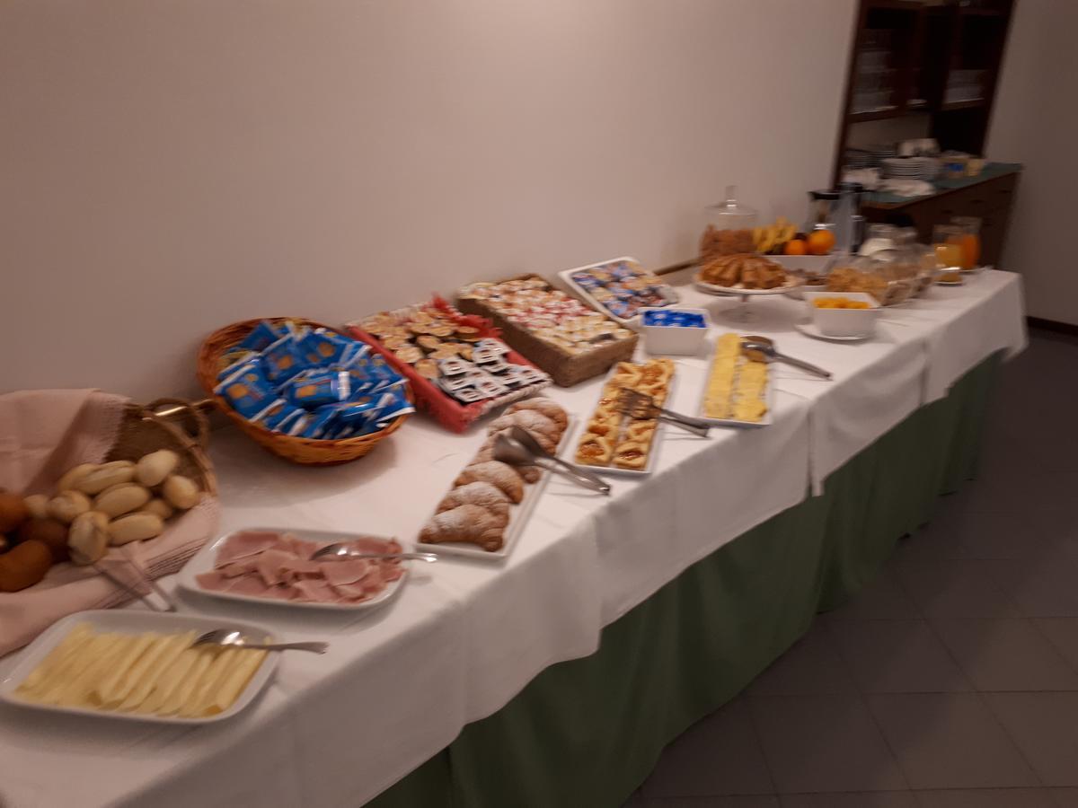 Hotel Ciclamino Риоло Терме Екстериор снимка